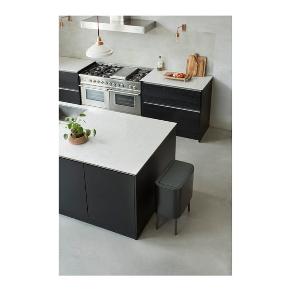 Stalowy kosz na śmieci do segregacji odpadów otwierany na dotyk w kolorze matowej czerni 33 l Bo Touch Bin – Brabantia-image-4
