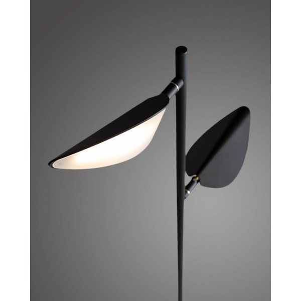 Czarna lampa stojąca LED (wysokość 150 cm) Veleira – Kave Home-image-3