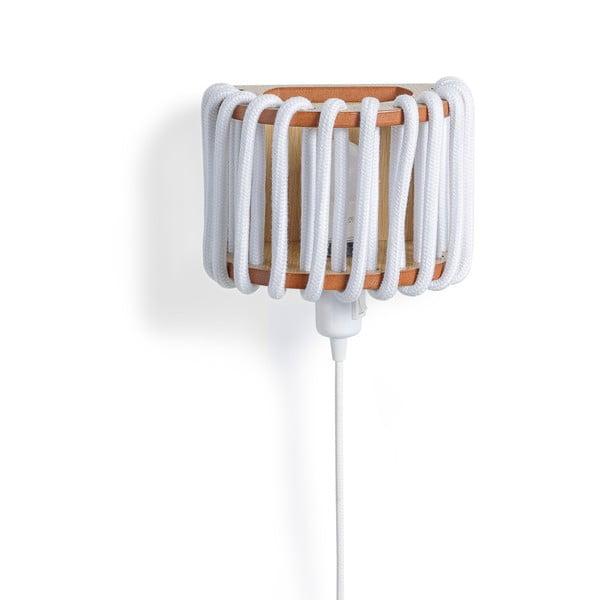 Biały kinkiet z drewnianą konstrukcją EMKO Macaron, dł. 20 cm-image-1