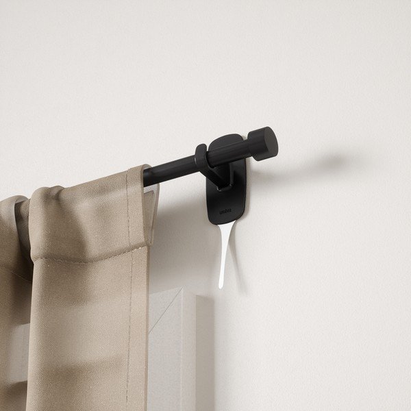 Stalowy regulowany karnisz w kolorze matowej czerni 40 - 71 cm Adhera – Umbra-image-1