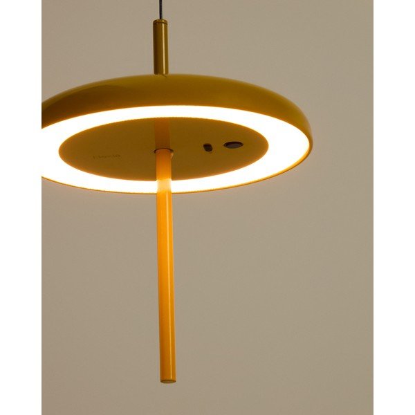 Żółta lampa wisząca LED ze ściemniaczem z metalowym kloszem ø 16 cm Porte – Kave Home-image-1