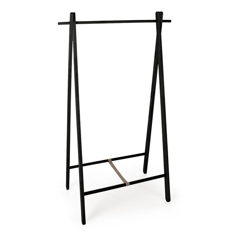 Czarny stojak na ubrania z litego drewna brzozowego 91x151x50 cm Daiki – Yes Everyday