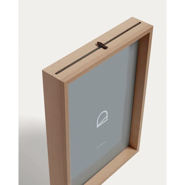Ramka stojąca w naturalnym kolorze 22,5x31,5 cm Flavina – Kave Home-image-2