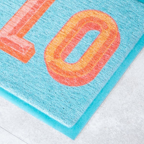 Wycieraczka z plastiku z recyklingu 40x70 cm Blue Hello – Artsy Doormats-image-2