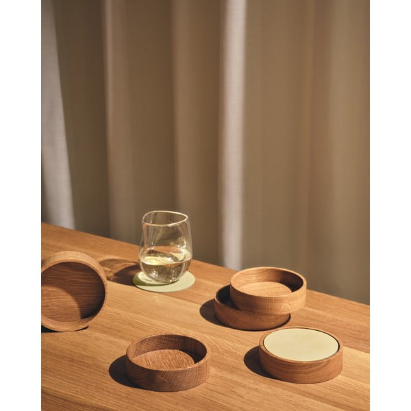 Drewniany pojemnik dekoracyjny w naturalnym kolorze ø 11x3 cm Circle S – LIND DNA-image-1