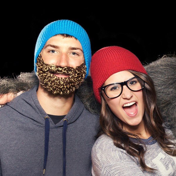 Czerwona czapka  z czarną brodą Beardo Attached-image-4