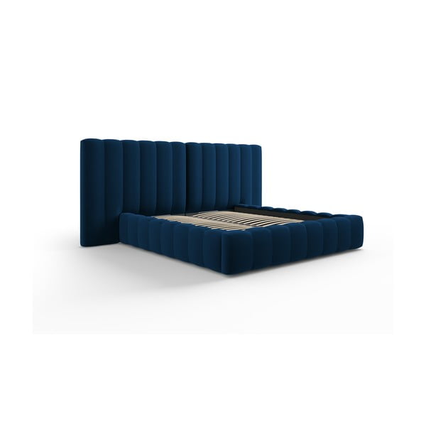 Ciemnoniebieskie tapicerowane łóżko dwuosobowe ze schowkiem i stelażem 160x200 cm Gina – Milo Casa
