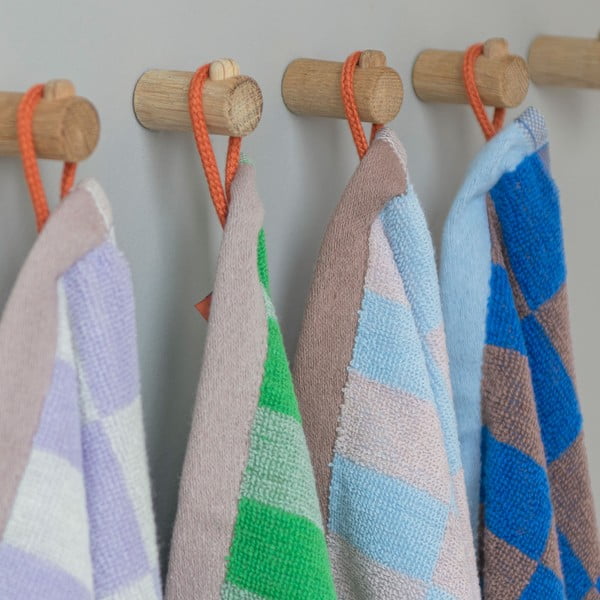 Jasnożółto-fioletowy ręcznik kąpielowy z bawełny organicznej 70x133 cm Retro – Mette Ditmer Denmark-image-4