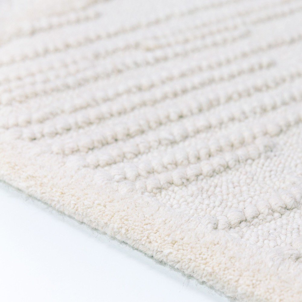 Biały chodnik z mieszanki wełny tkany ręcznie 80x230 cm Sculptured Blocks – Flair Rugs (zdjęcie 4)