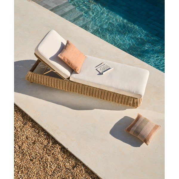 Ceglasty rattanowy regulowany leżak ogrodowy Meria – Kave Home-image-3