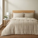 Kremowa narzuta pikowana z mikropluszu na łóżko dwuosobowe 200x220 cm Cosy Cord – Catherine Lansfield