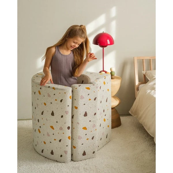 Biały fotel dziecięcy z materiału bouclé/z tkaniny szenilowej Terrazzo Moon – Wigiwama-image-4