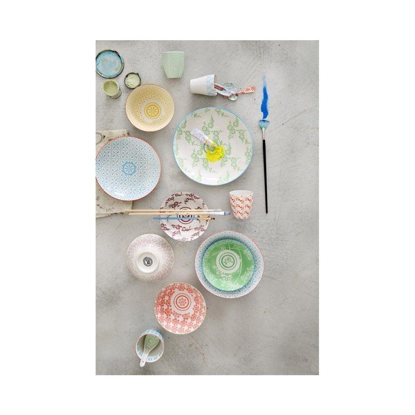 Czerwony talerz z zieloną obramówką Tokyo Design Studio Flowers, ⌀ 25,7 cm-image-1