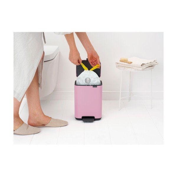 Różowy stalowy kosz na śmieci z pedałem 4 l Bo – Brabantia-image-2