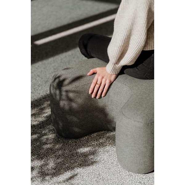 Szary wełniany puf Ü – noo.ma-image-2