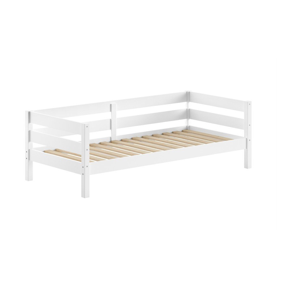 Białe łóżko dziecięce z litego drewna sosnowego ze stelażem 90x200 cm Margrit – Vipack
