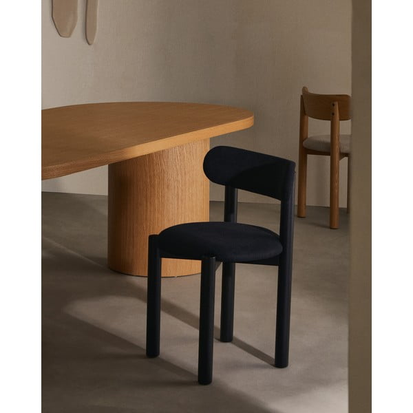 Czarne krzesła z litego drewna dębowego zestaw 2 szt. Nebai – Kave Home-image-1