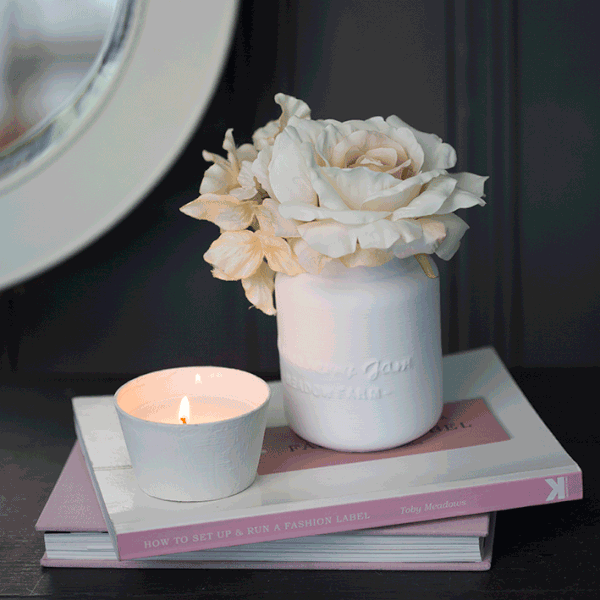 Zestaw świecznik i wazon ze sztucznymi kwiatami Candle