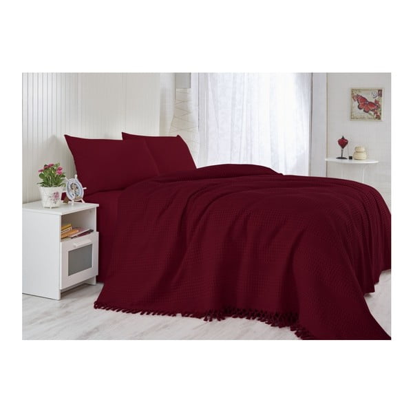Czerwona narzuta na łóżko z ręcznie wiązanymi frędzlami Pique, 180x240 cm