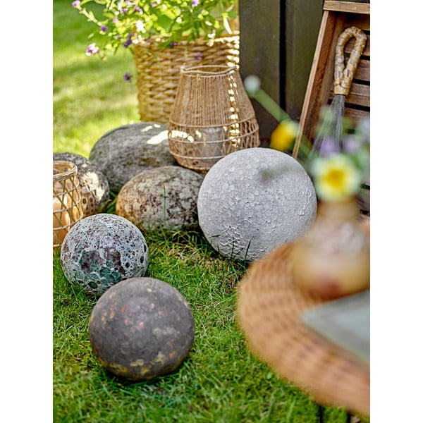 Terakotowa dekoracyjna kula ogrodowa Reese – Bloomingville-image-2