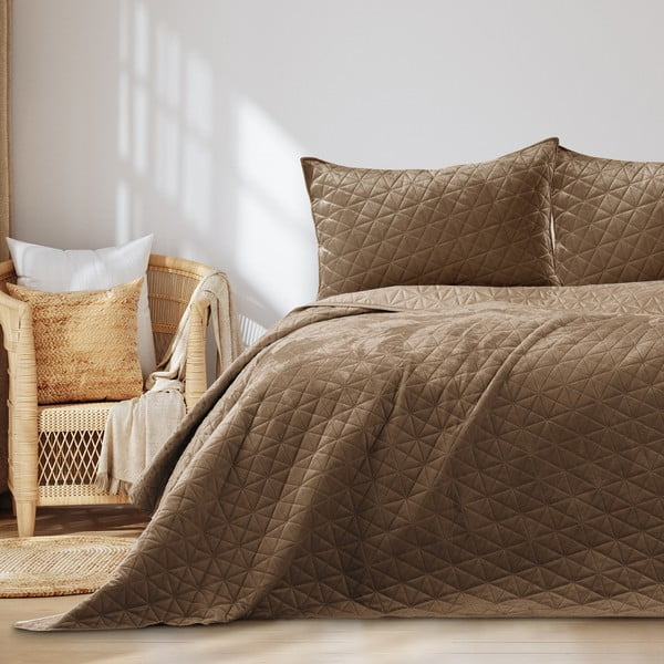 Jasnobrązowa narzuta pikowana z aksamitu 220x240 cm Laila – AmeliaHome-image-1