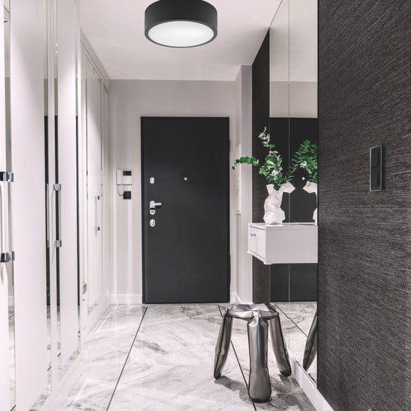 Czarna lampa sufitowa ze szklanym kloszem − LAMKUR-image-1