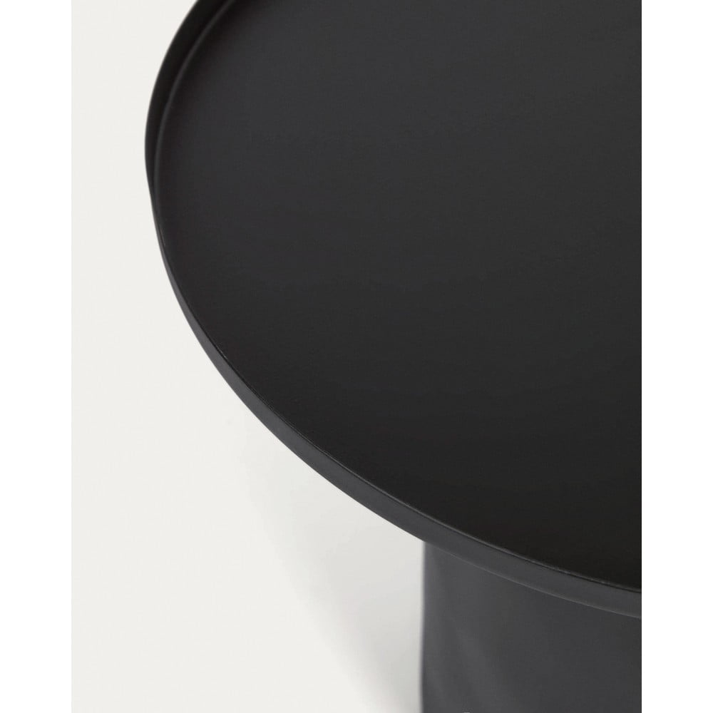 Metalowy okrągły stolik ø 45 cm Fleksa – Kave Home (zdjęcie 5)