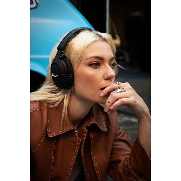 Czarne słuchawki Bluetooth Marshall Monitor II-image-1