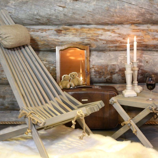 Stołek Lilli z czarnego drewna sosnowego EcoFurn-image-4