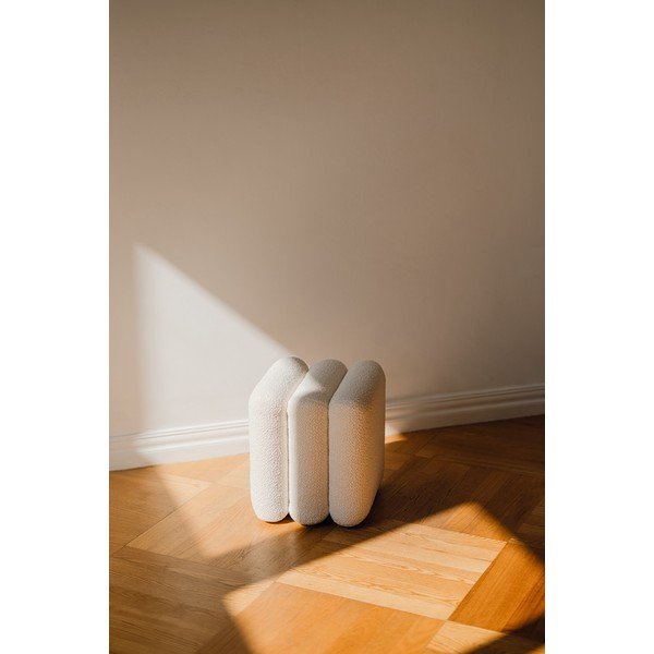 Beżowy puf z materiału bouclé Radd – noo.ma-image-3