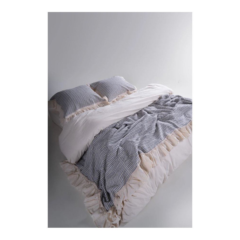 Jasnoszary zestaw narzuty na łóżko i poszewki na poduszkę z bawełny renforcé 240x260 cm Bella Calm Ruffle – Mila Home Luxury (zdjęcie 5)