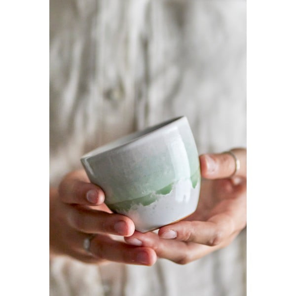 Jasnozielona kamionkowa filiżanka 195 ml Paula – Bloomingville-image-1