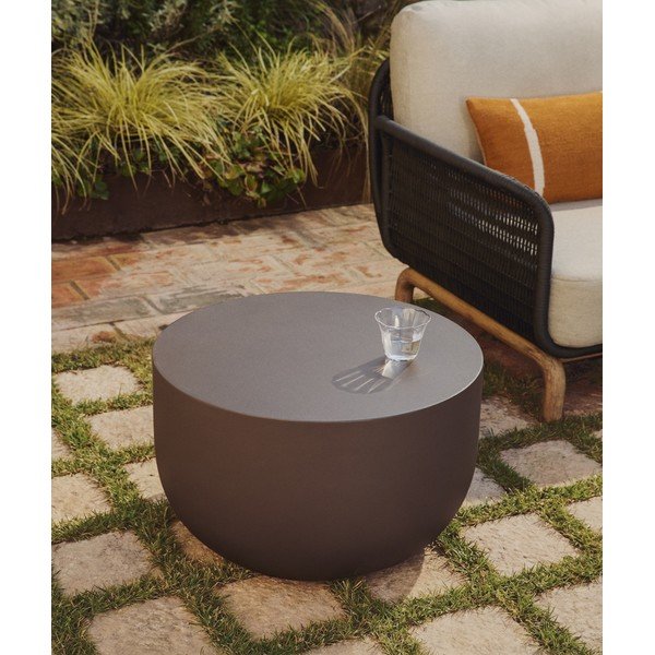 Okrągły stolik ogrodowy betonowy ø 60 cm Garbet – Kave Home-image-1