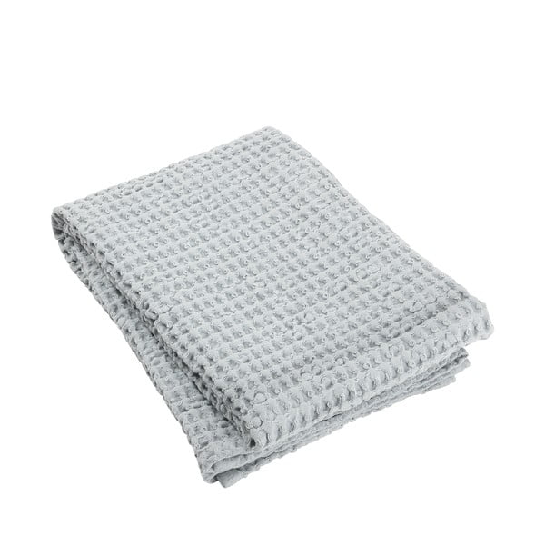 Jasnoniebieski bawełniany ręcznik kąpielowy Blomus Micro Chip, 140x70 cm