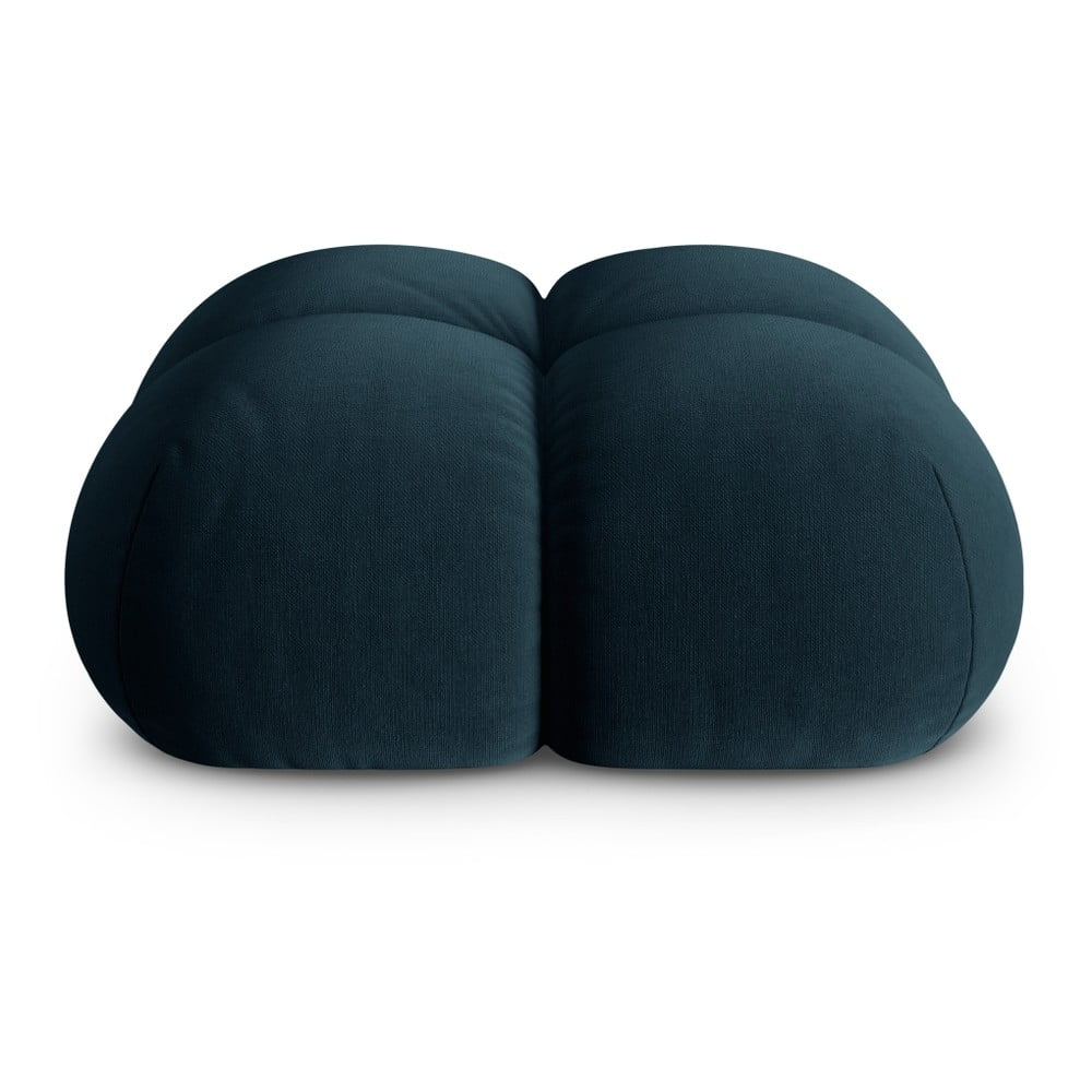 Ciemnoniebieski aksamitny podnóżek Loretto – Cosmopolitan Design