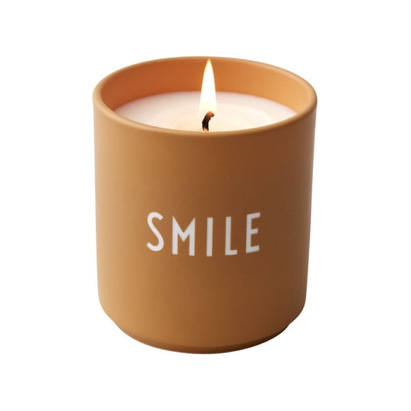 Zapachowa sojowa świeca Smile – Design Letters