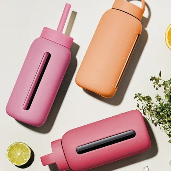 Pomarańczowa butelka podróżna 720 ml Tropical Papaya – Muuki-image-1