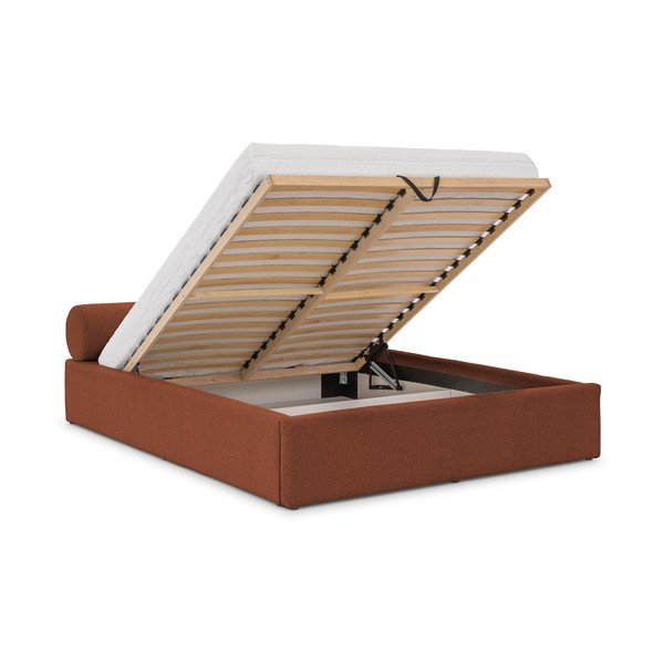 Tapicerowane łóżko dwuosobowe ze schowkiem i stelażem 180x200 cm w kolorze terakoty Cille – Ropez-image-2