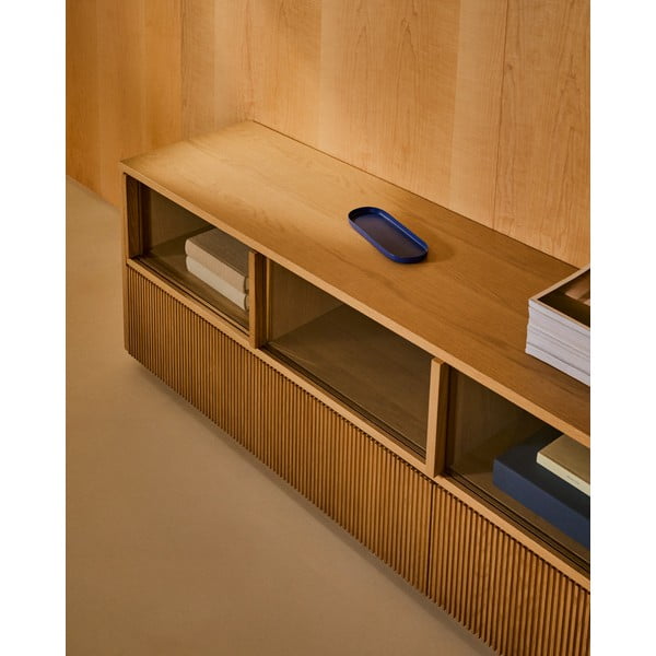 Szafka pod TV w dekorze dębu w naturalnym kolorze 200x54x40 cm Helvine – Kave Home-image-4