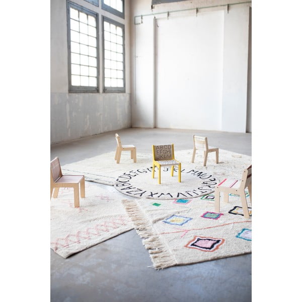 Krzesło dziecięce w naturalnym kolorze Kaarol Earth – Lorena Canals-image-4