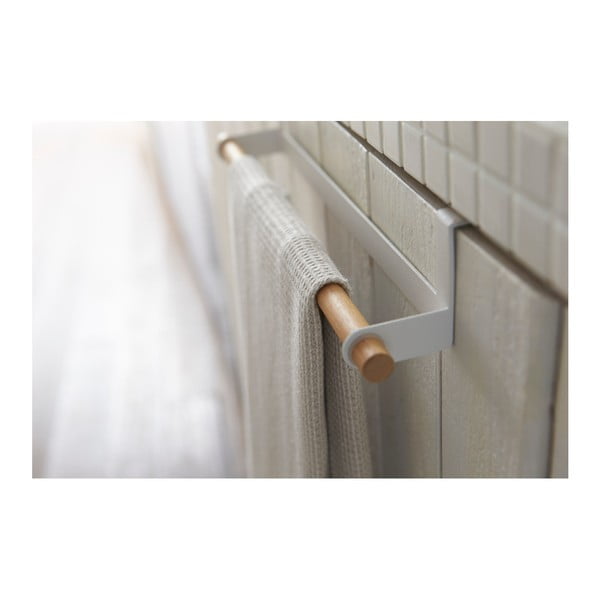 Biały uchwyt wiszący na ręczniki papierowe/ścierki YAMAZAKI Tosca-image-2