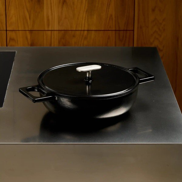 Patelnia z pokrywką żeliwna ø 26 cm tegame Mattia 3.0 – FABINI-image-1