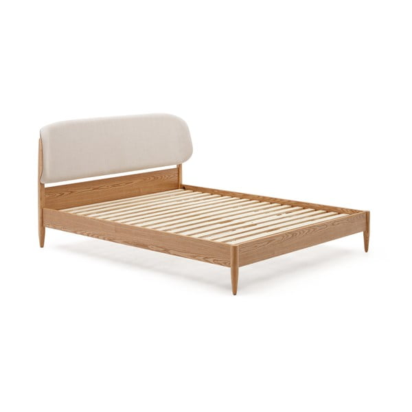 Beżowe łóżko dwuosobowe z litego drewna jesionowego ze stelażem 180x200 cm Octavia – Kave Home