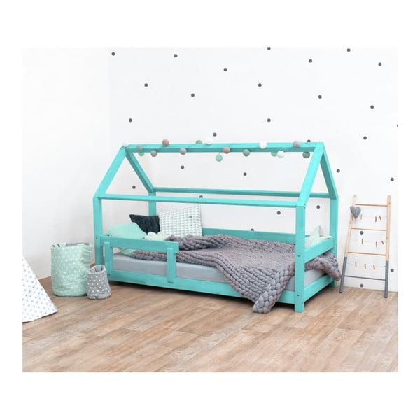 Turkusowe łóżko dziecięce z drewna świerkowego z barierkami Benlemi Tery, 90x200 cm