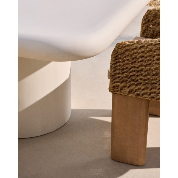 Stół ogrodowy betonowy 135x135 cm Addaia – Kave Home-image-3