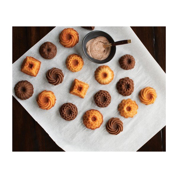 Forma na 12 babeczek w kolorze złota Nordic Ware Minimix, 280 ml-image-4