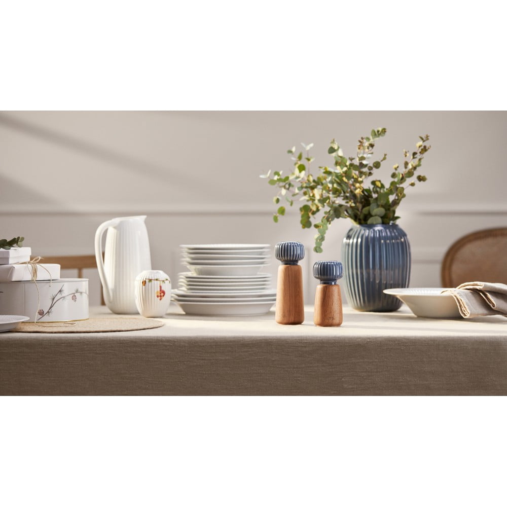 Młynek do przypraw z drewna dębowego z szaroniebieskim porcelanowym detalem Kähler Design Hammershoi, wys. 17,5 cm (zdjęcie 8)