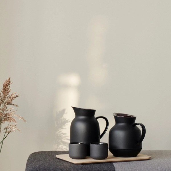 Czarny plastikowy dzbanek termos 1 l Amphora – Stelton-image-1