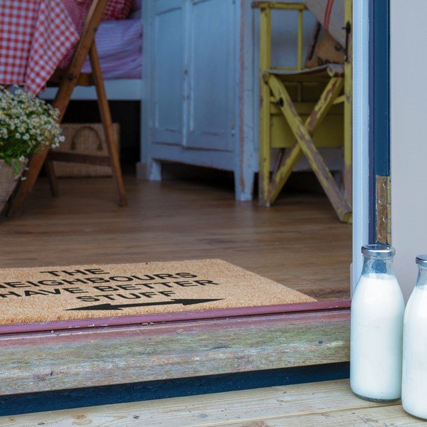 Wycieraczka z włókna kokosowego 40x60 cm Neighbours Have Better Stuff – Artsy Doormats-image-4