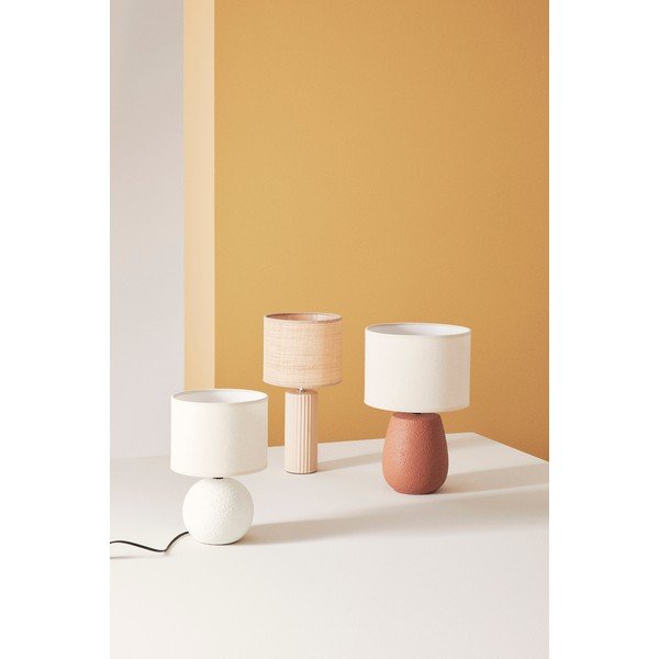 Lampa stołowa ceramiczna w kolorze terakoty z tekstylnym kloszem (wysokość 41,5 cm) Irvin – Yes Everyday-image-1